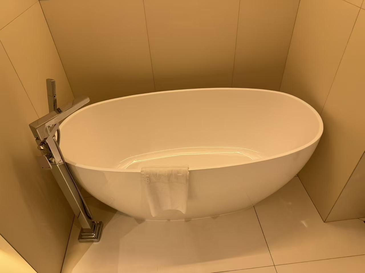 bathtub