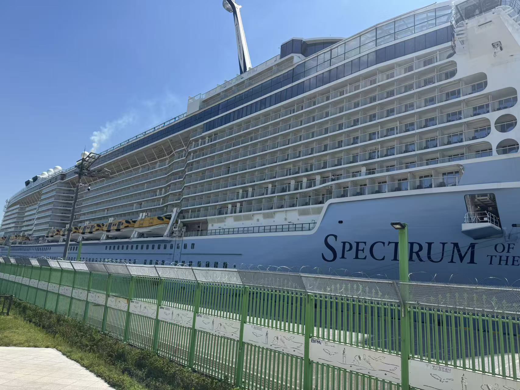 cruiseShip